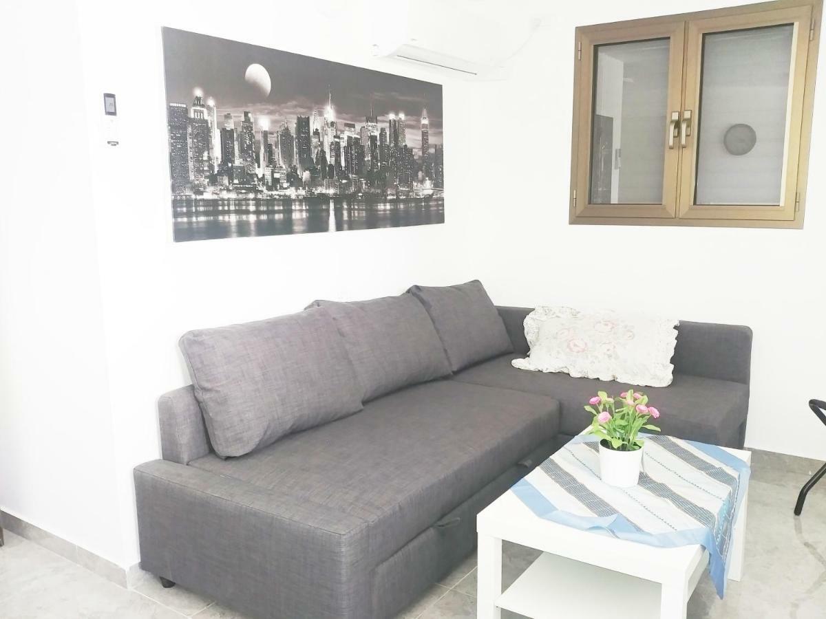 Carmela House Appartement Arad Buitenkant foto